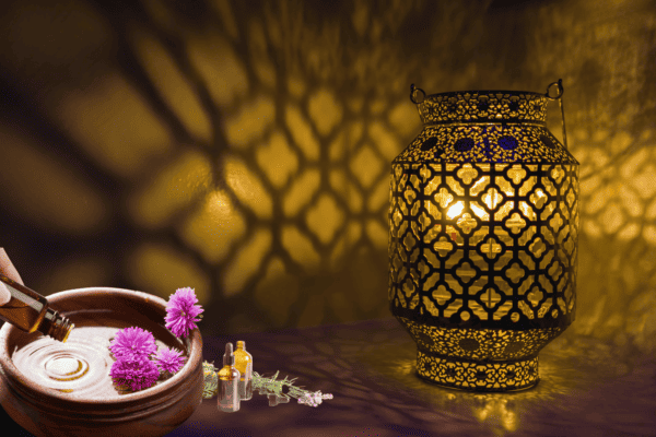 Marrakech soothing hammam lamp and essential oils